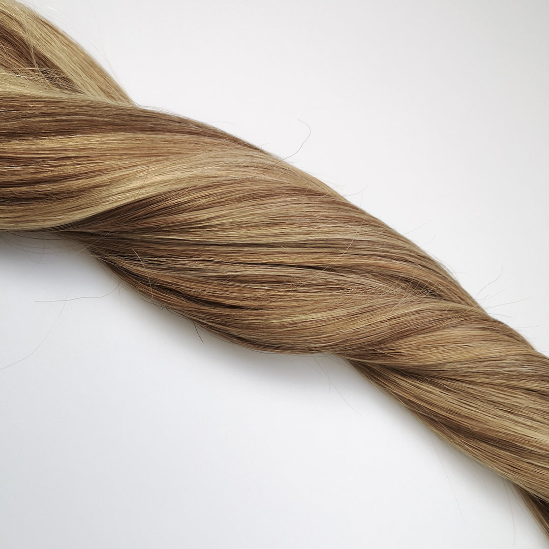 Mixed blonde clip-in hair extensions • 30cm (100g)