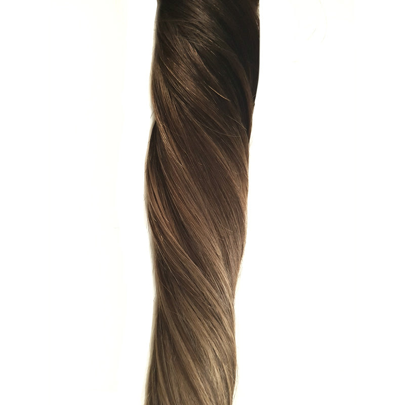 Remy human hair Multi-tone: blend nog makkelijker Double drawn: extra vol in de punten Double weft: dubbel dikke matten Steil haar: naar wens te stylen Extra kant bij de aanzet voor grip en stevigheid