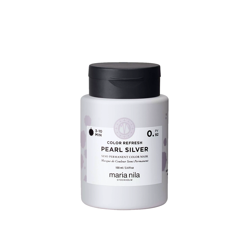 Een verzorgend, voedend masker met niet-permanente kleurpigmenten die de haarkleur van je extensions snel opfrissen. Heb je een toner of zilvershampoo op je hairextensions gebruikt en is het tijd om dit op te frissen zonder het haar te beschadigen? Gebruik dan de Maria Nila Pearl Silver Colour Refresh voor een snelle retouch.