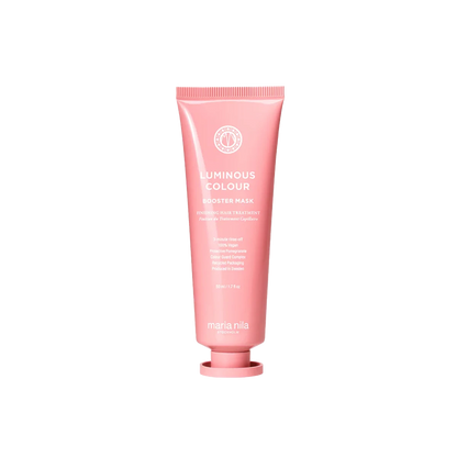 Heb je gehoord van het fantastische Luminous Colour Booster Masque van Maria Nila? Dit spul is als een snelwerkende toverdrank voor je hair(extensions), dat het super zacht en glanzend maakt! Het zit boordevol granaatappelextract en het Color Guard Complex om gekleurd haar te versterken en te beschermen.
