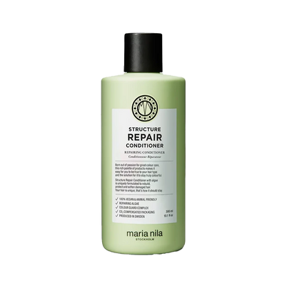 Maria Nila Structure Repair Conditioner is een natuurlijke conditioner die je haar ontward en speciaal is voor beschadigd, droog en chemisch behandeld haar en dus ook zeer geschikt voor hairextensions. Deze conditioner maakt je extensions zijdezacht, hydrateert en verminderd statisch haar! Dankzij het herstellende algenextract krijgt je haar zijn natuurlijke kracht en glans terug.