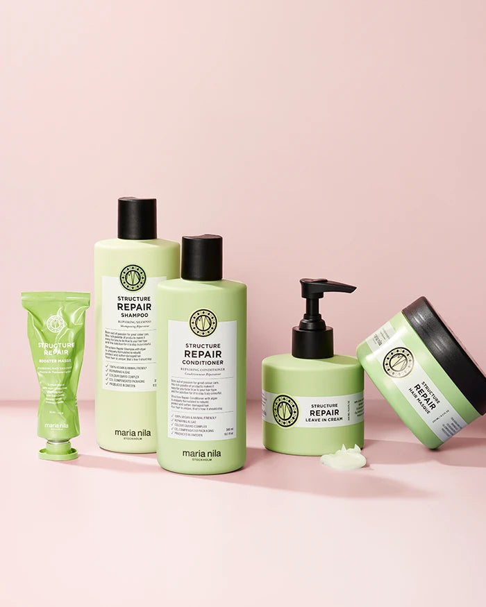 Maria Nila Structure Repair Shampoo zit boordevol natuurlijke ingrediënten zoals&nbsp;arganolie, algenextract en vitamine B5. Deze top-ingrediënten zorgen ervoor dat je haar gehydrateerd blijft en beschermd wordt tegen o.a. UV-schade.