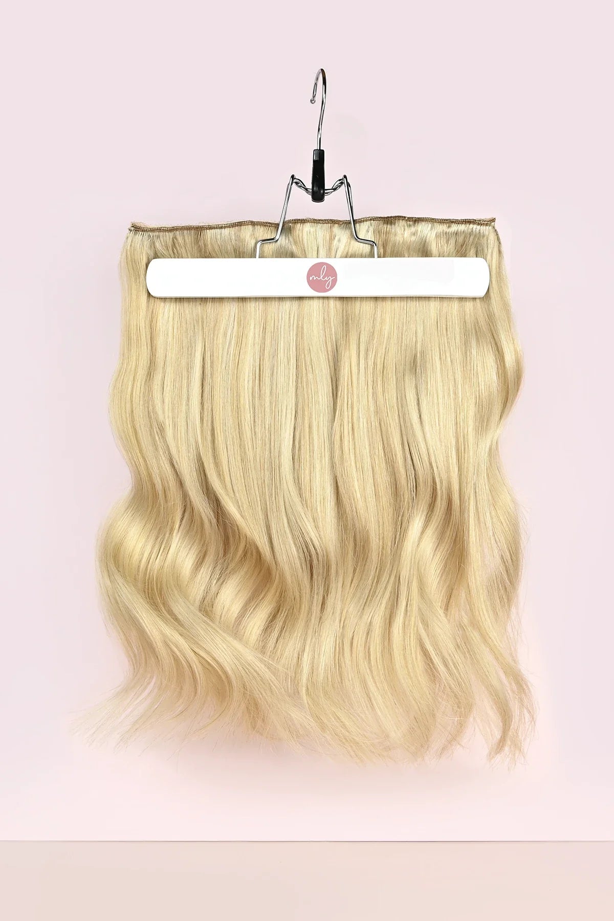 Goedkope Natural blonde clip-in hairextensions met subtiele highlights. De beste hairextensions van Nederland met remy human hair en double drawn echt haar.