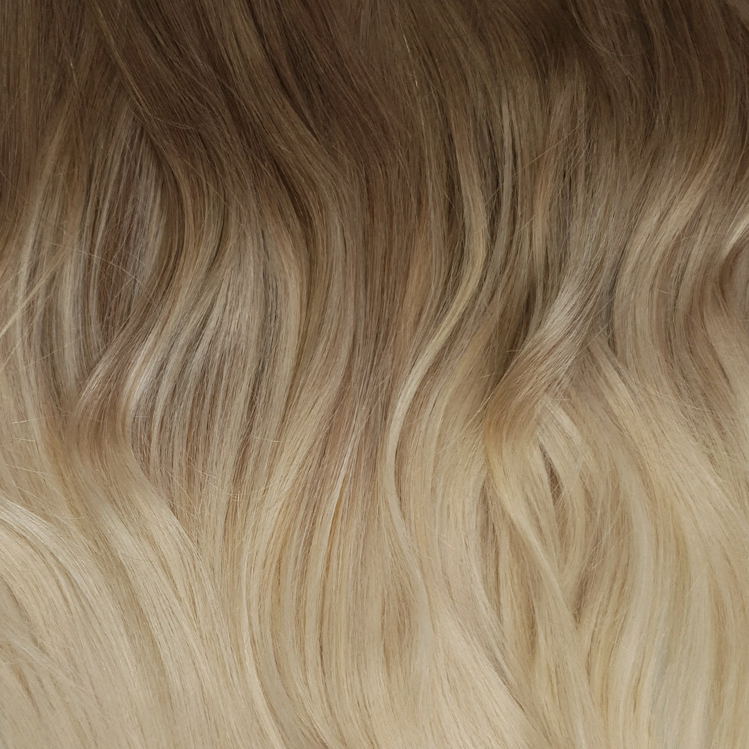 Cappuccino balayage clip in hairextensions van echt haar. Mooi glanzend, vol tot in de punten en naar wens te stylen. 